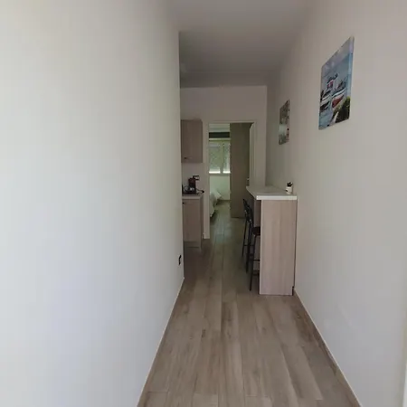 House Airport Apartment Catania