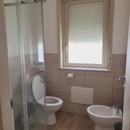 House Airport Apartment *