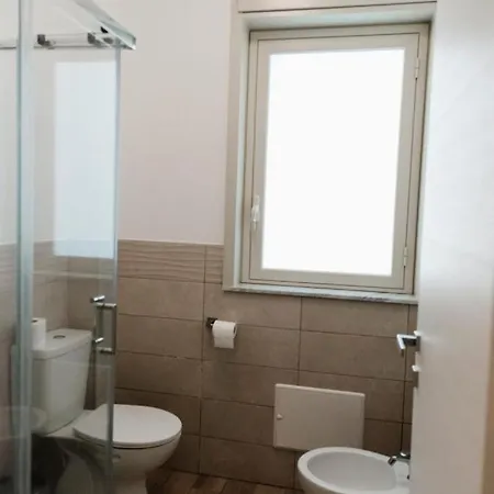 House Airport Apartment